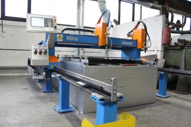 Workstation Vanad MIRA