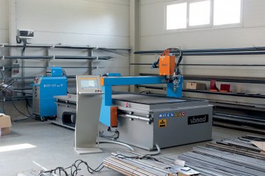 Workstation Vanad KOMPAKT Light