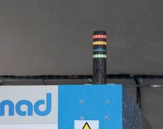 Signalizační maják pro zobrazení aktuálního stavu pálení.